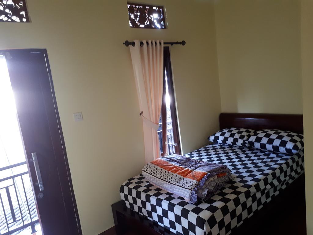Indy House Hotel Убуд Екстериор снимка