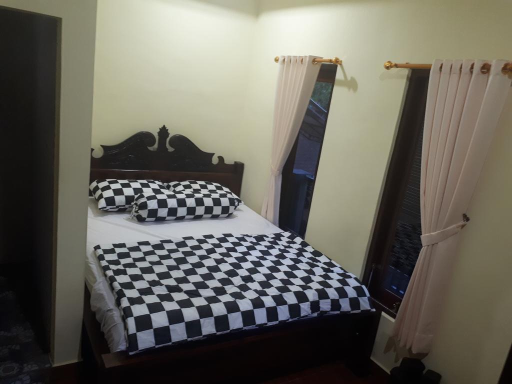 Indy House Hotel Убуд Екстериор снимка